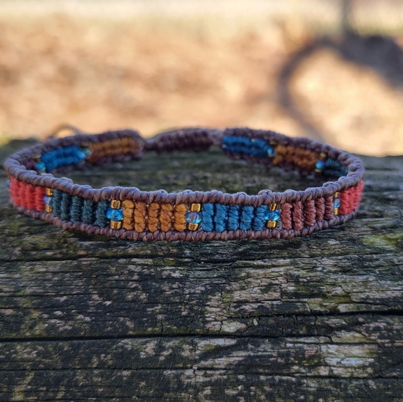 Handwoven Multicolor Macramé Friendship Bracelet - Picture 5 of 5